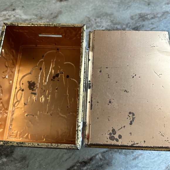 Vintage metal Mickey Mouse piggy bank safe - Picture 9 of 9